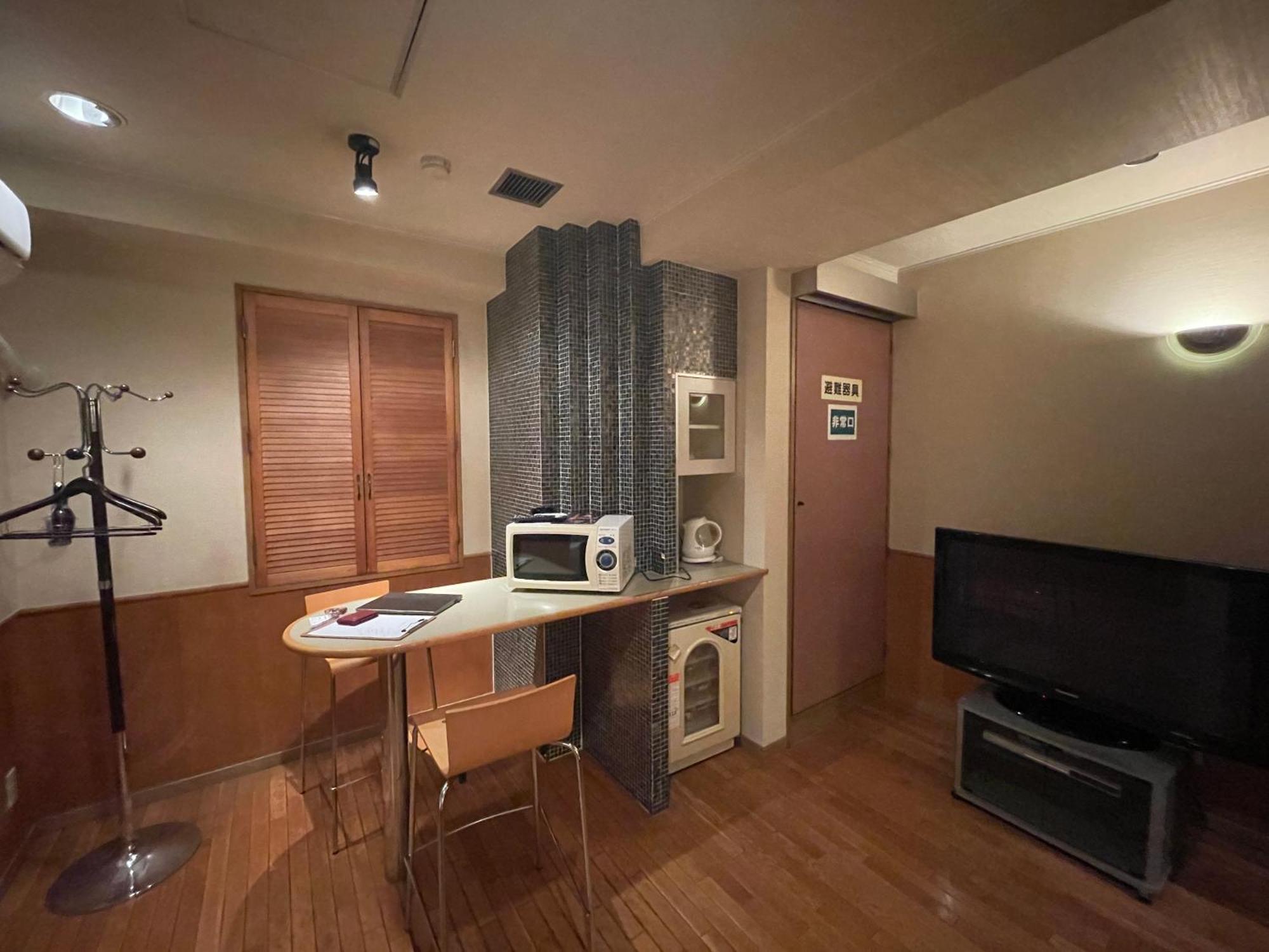 Hotel Luxe - Adult Only Tōkyō Extérieur photo